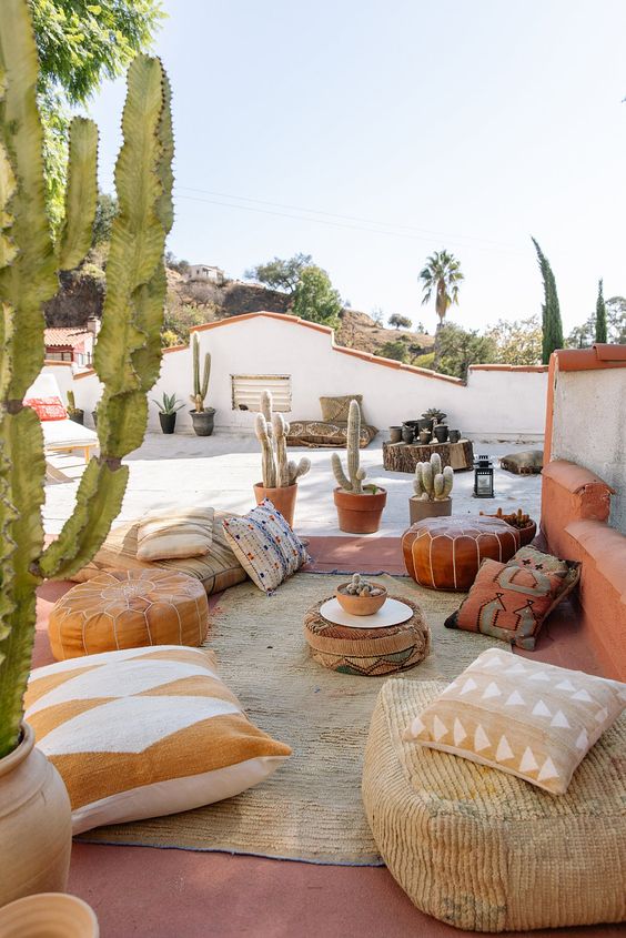 extérieur boheme avec cactus