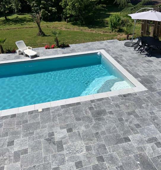 Terrasse en pierre reconstituée via Pinterest
