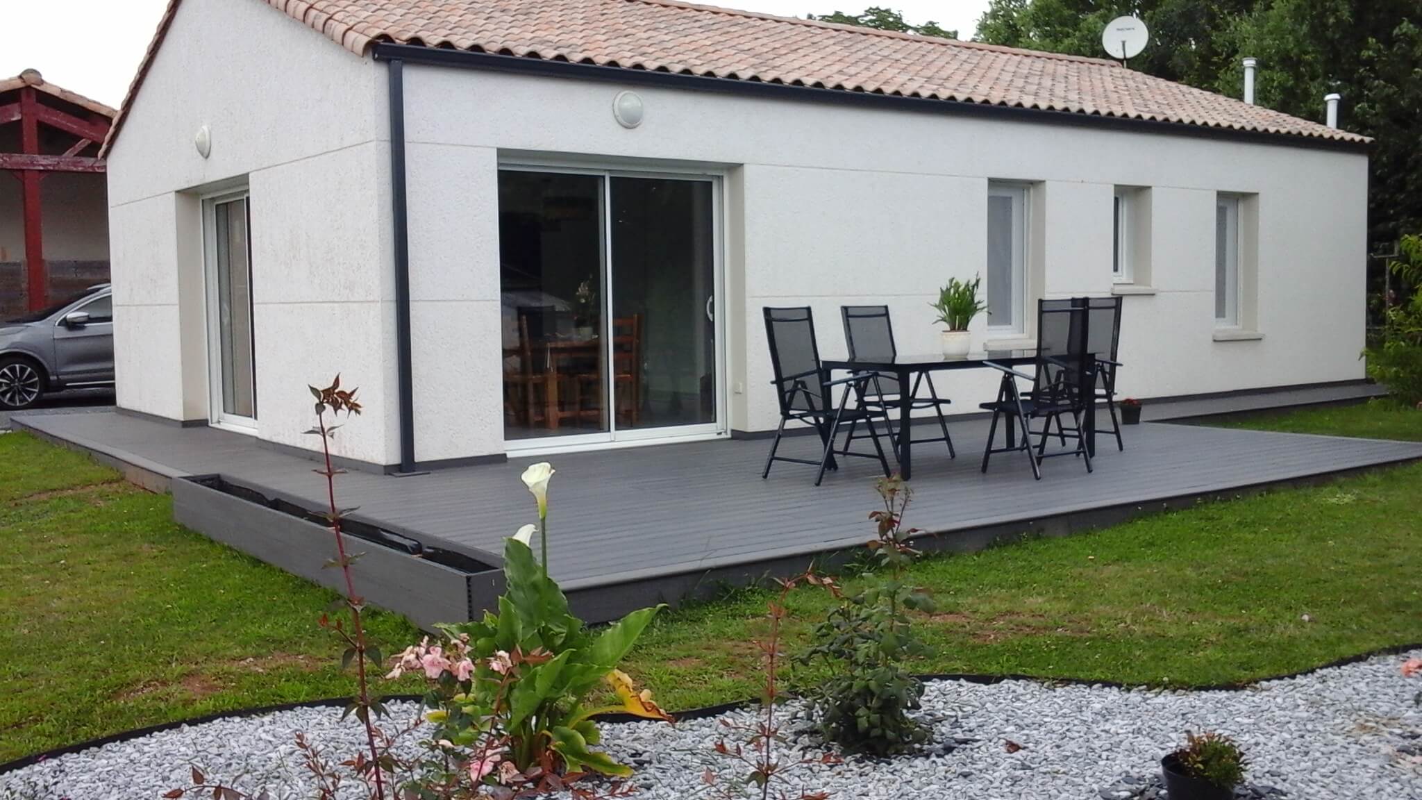 Terrasse en bois composite teinte Dark de Mister Composite